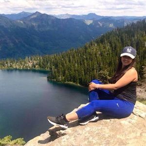 Meet your Posher, Jannet